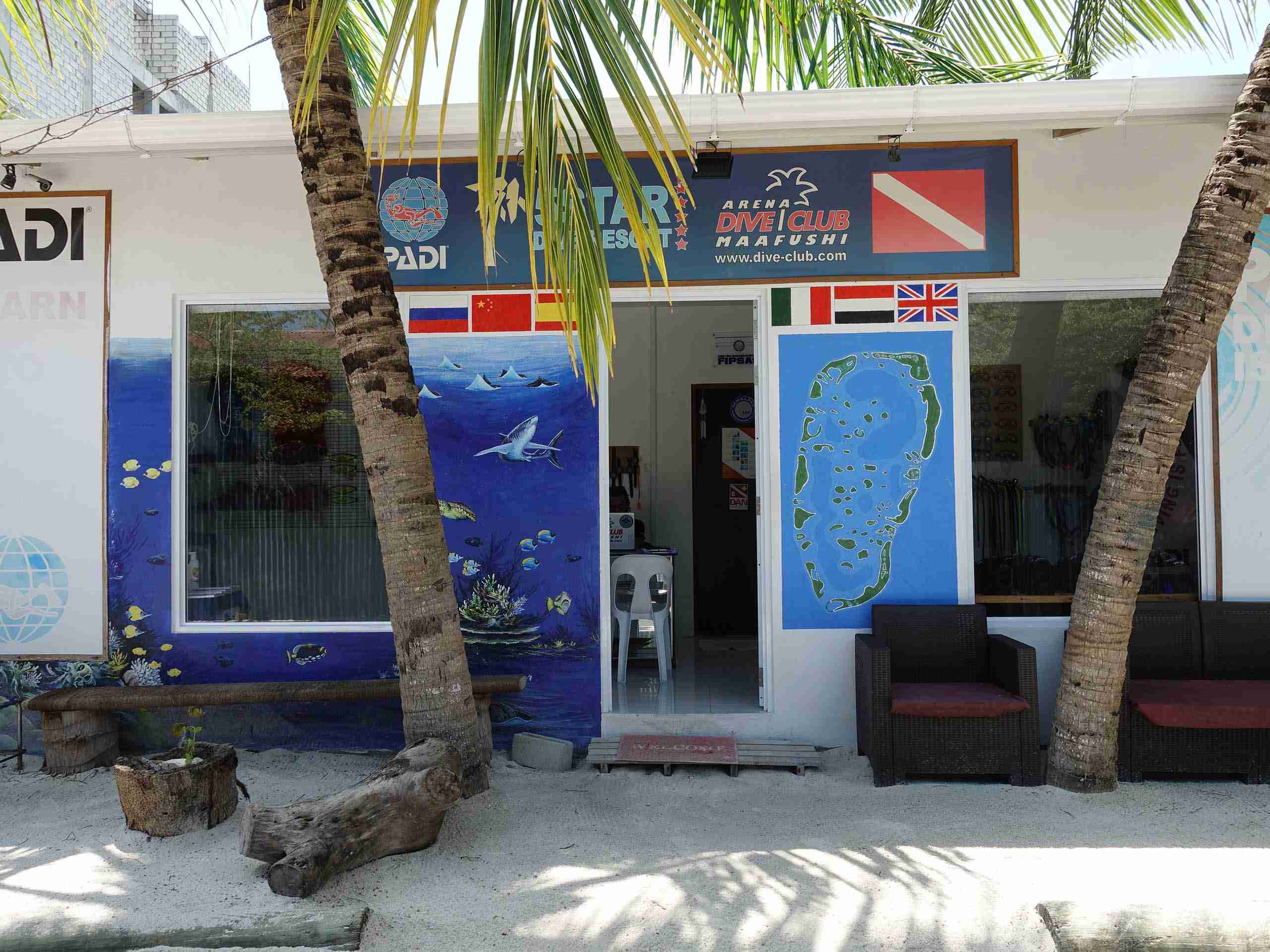 divecenter_Maafushi_玩轉馬爾地夫3 divecenter Maafushi 玩轉馬爾地夫3