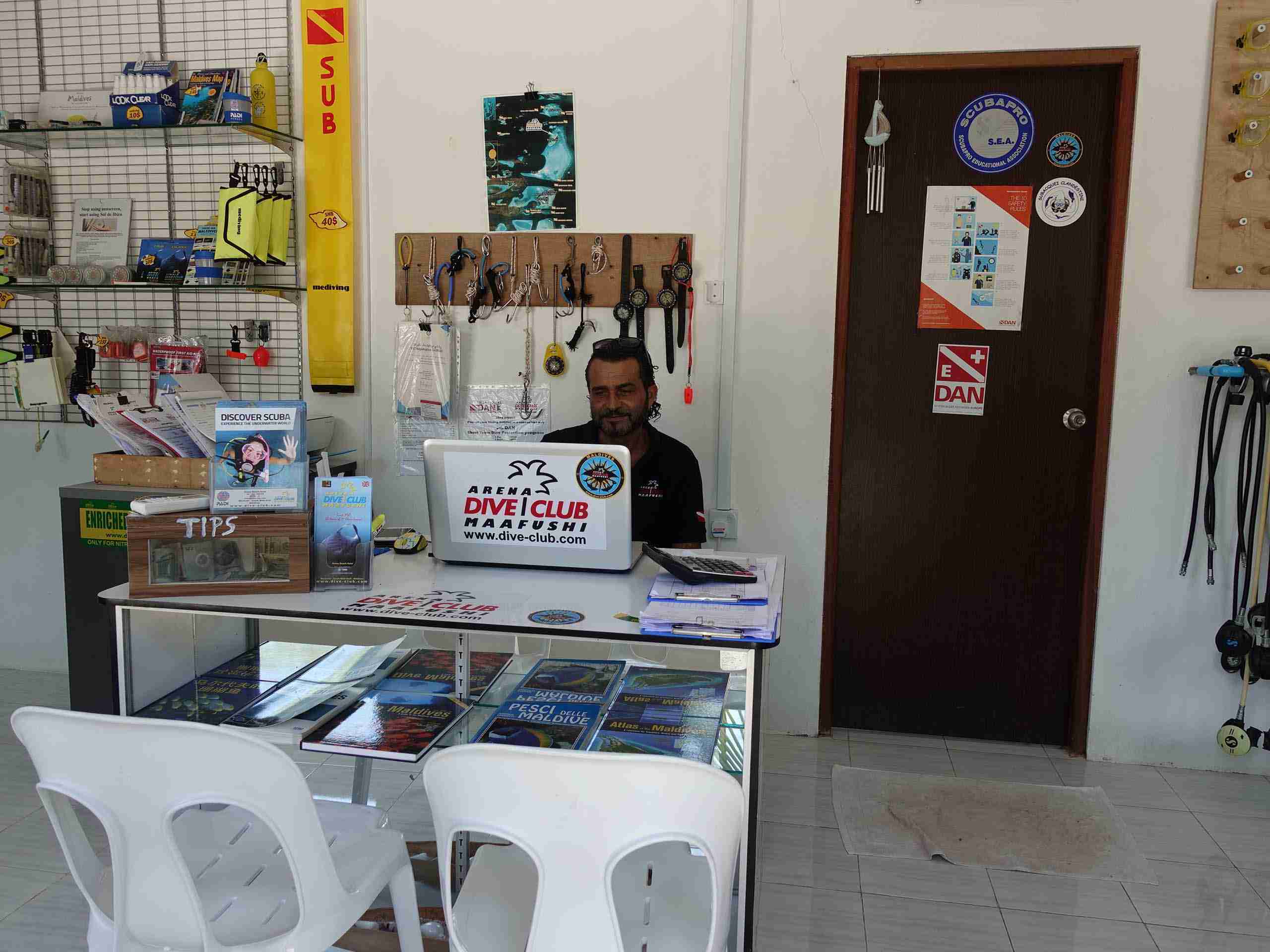 divecenter_Maafushi_玩轉馬爾地夫4 divecenter Maafushi 玩轉馬爾地夫4